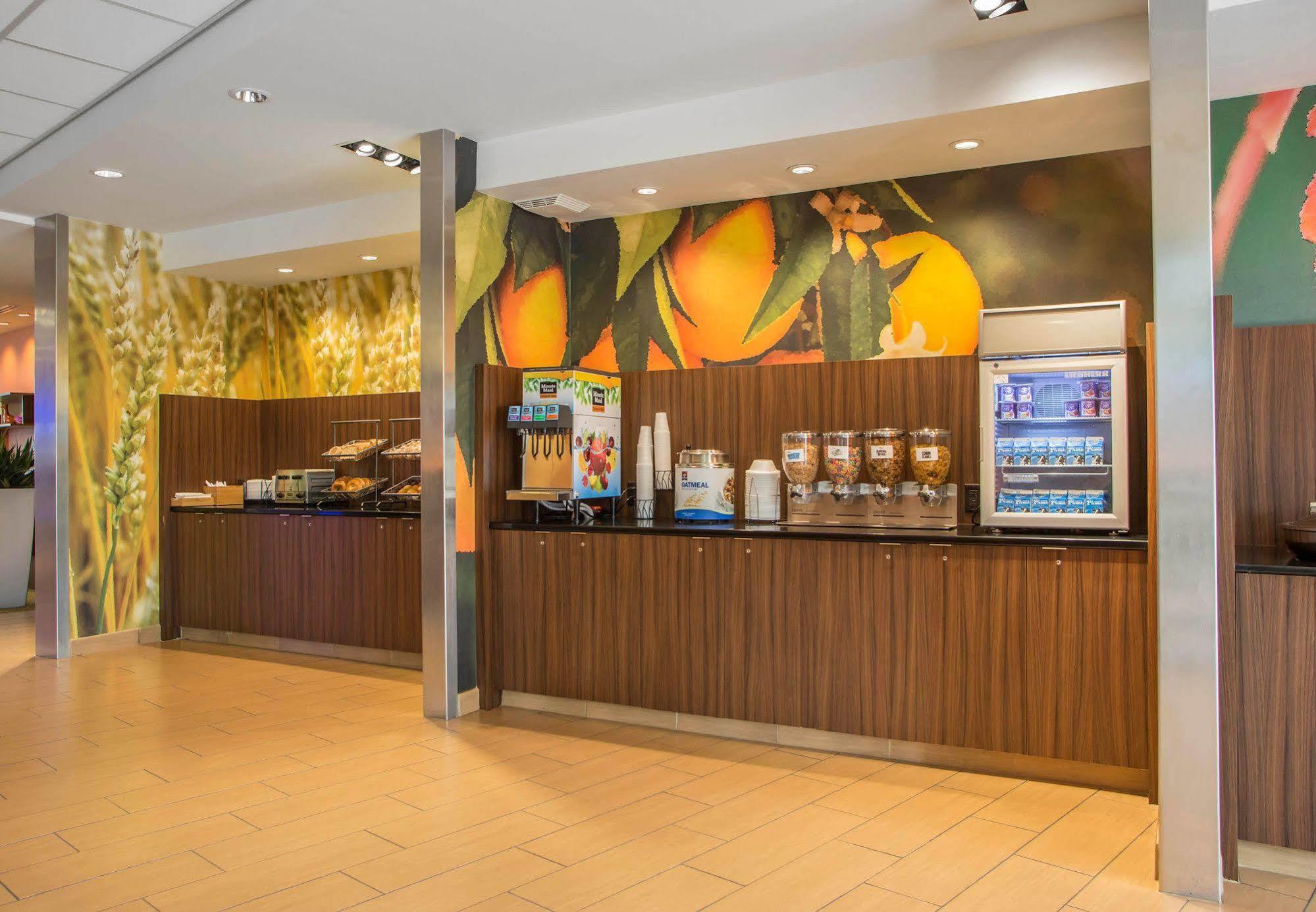 Fairfield Inn & Suites By Marriott Waterloo Cedar Falls Zewnętrze zdjęcie